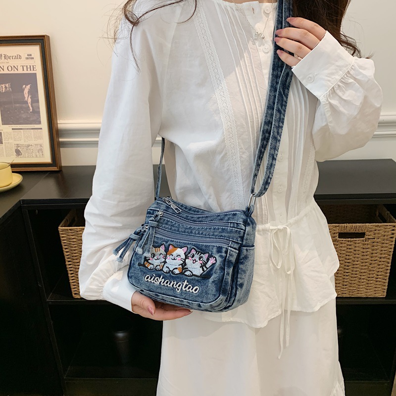 Cute Korean Style Embroidered  - Embroidery Cat avis et prix