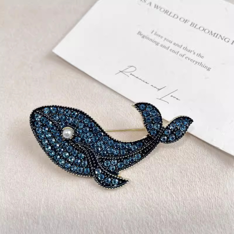 Korean Fashion Creative Blue W - Embroidery Whale avis et prix